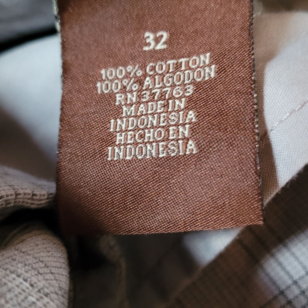 Men's Shorts - Picture 3 of 8